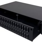 Panel światłowodowy 19″ 2U, front 48x SC duplex,  wysuwany, pusty